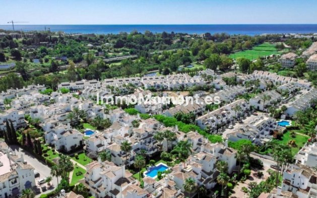 Resale - Detached villa - Marbella - Nueva Andalucía