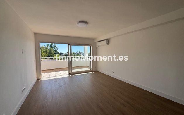 Bestaande woning - Appartement - Estepona  - Atalaya