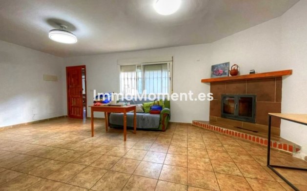 Resale - Country house - Estepona - Estepona Centro