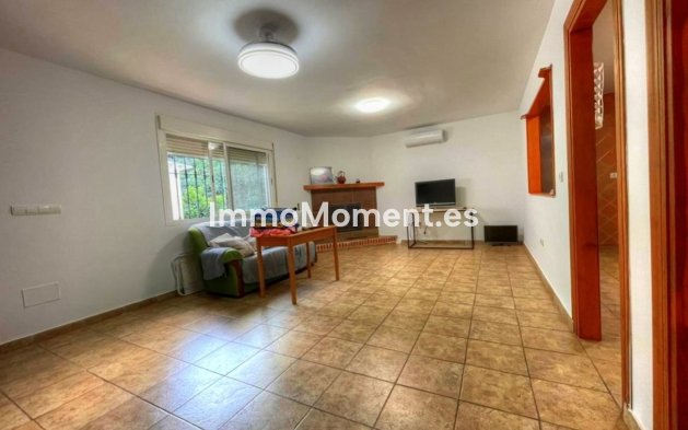 Resale - Country house - Estepona - Estepona Centro