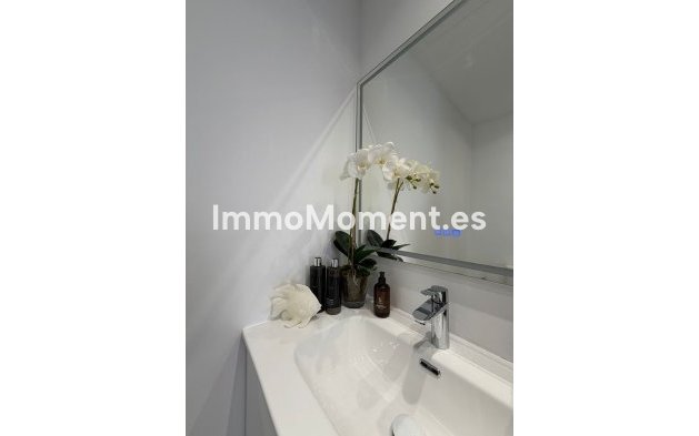 Resale - Apartment - Benahavís - Benahavís Centro