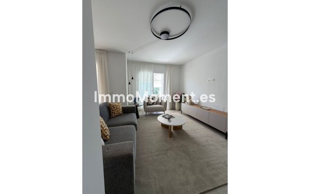 Resale - Apartment - Benahavís - Benahavís Centro