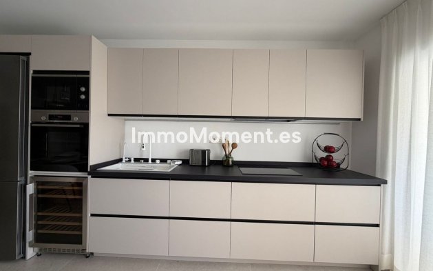 Resale - Apartment - Benahavís - Benahavís Centro