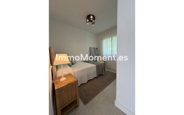 Resale - Apartment - Benahavís - Benahavís Centro