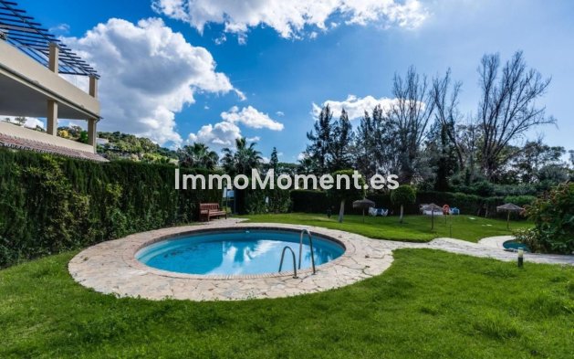 Resale - Apartment - Benahavís - Benahavís Centro