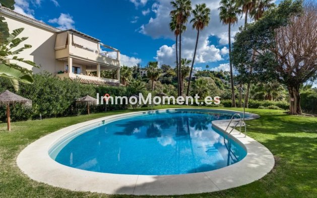 Resale - Apartment - Benahavís - Benahavís Centro