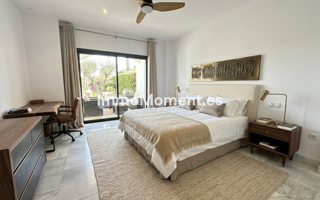 Resale - Apartment - Sotogrande