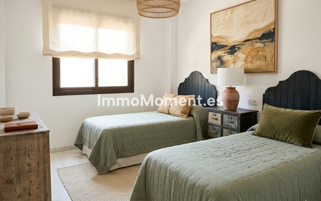 Resale - Apartment - Sotogrande