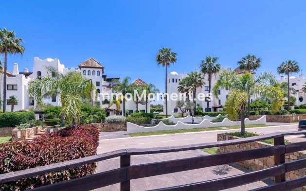 Resale - Apartment - Sotogrande