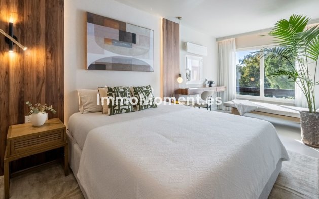 Resale - Apartment - Benahavís - La Quinta