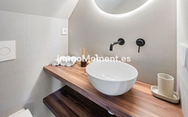 Resale - Apartment - Benahavís - La Quinta