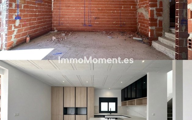 Resale - Detached villa - Orihuela - Las Colinas Golf