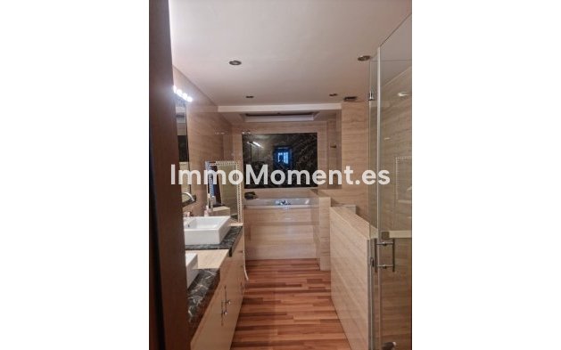 Wiederverkauf - Reihenhaus - Estepona  - Estepona Centro