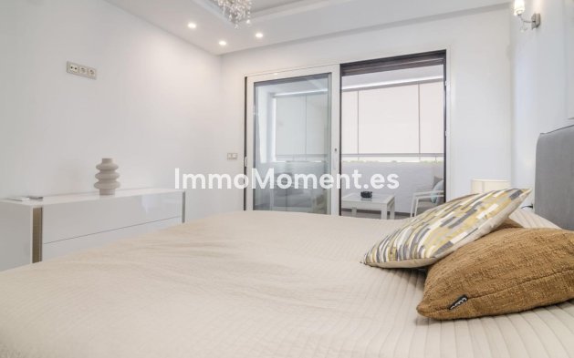 Resale - Apartment - Marbella - Puerto Banús