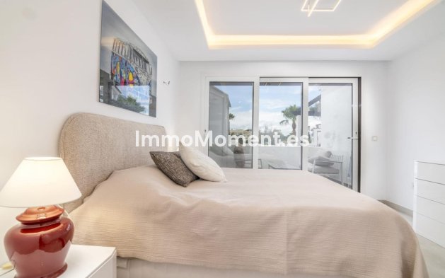 Resale - Apartment - Marbella - Puerto Banús