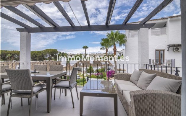 Resale - Apartment - Marbella - Puerto Banús