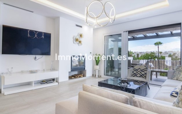 Resale - Apartment - Marbella - Puerto Banús