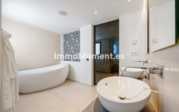 Wiederverkauf - Wohnung - Marbella - Nueva Andalucía