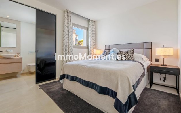 Wiederverkauf - Wohnung - Marbella - Nueva Andalucía