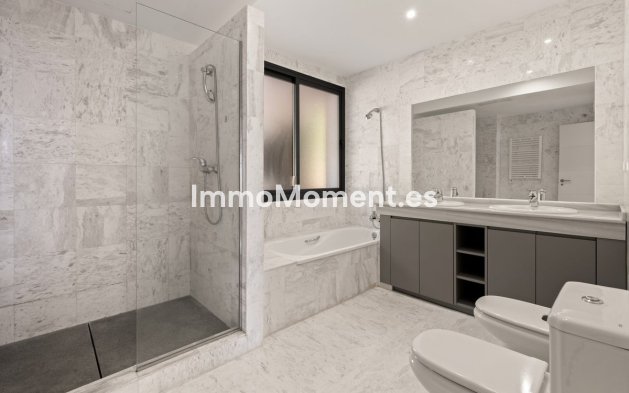 Wiederverkauf - Wohnung - Marbella - La Mairena