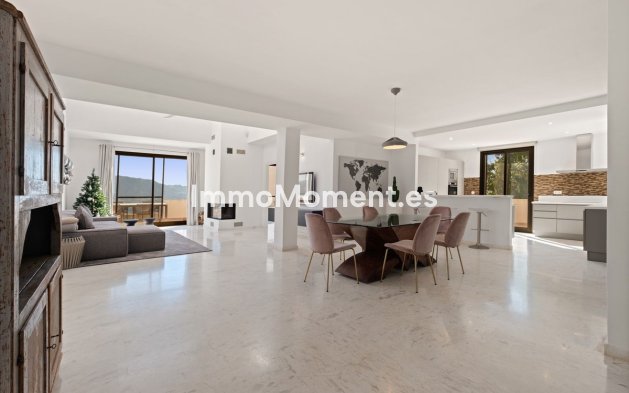 Wiederverkauf - Wohnung - Marbella - La Mairena