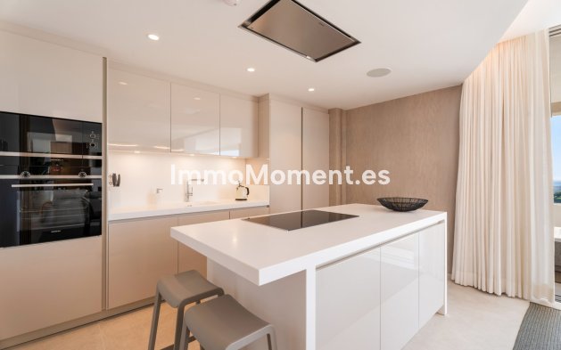 Resale - Apartment - Benahavís - Benahavís Centro