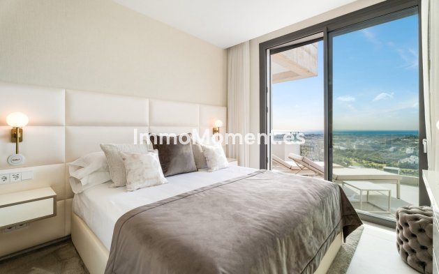 Resale - Apartment - Benahavís - Benahavís Centro