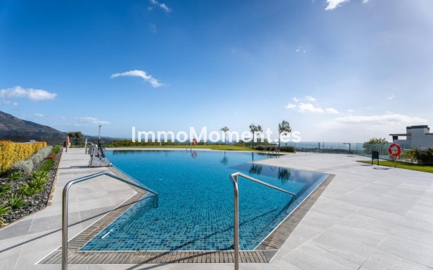 Resale - Apartment - Benahavís - Benahavís Centro