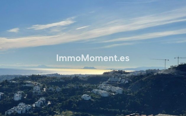Resale - Apartment - Benahavís - Benahavís Centro