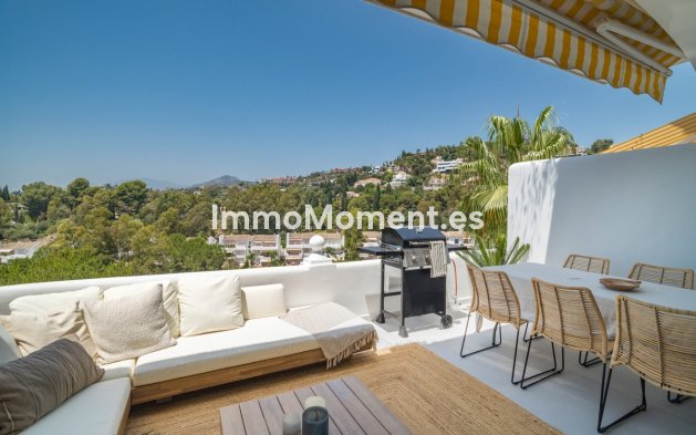 Resale - Apartment - Benahavís - La Quinta