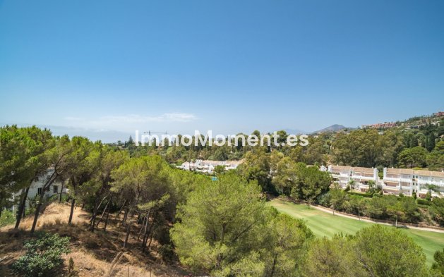 Resale - Apartment - Benahavís - La Quinta