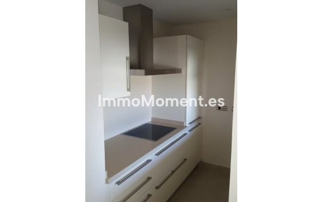 Resale - Apartment - Marbella - Altos de los Monteros