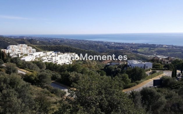 Resale - Apartment - Marbella - Altos de los Monteros