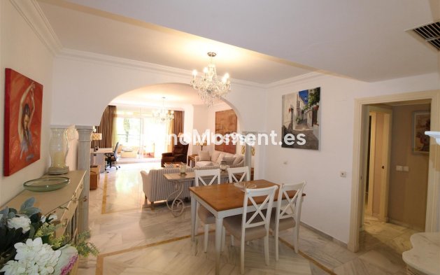 Revente - Appartement - Marbella - Nueva Andalucía