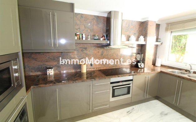 Revente - Appartement - Marbella - Nueva Andalucía