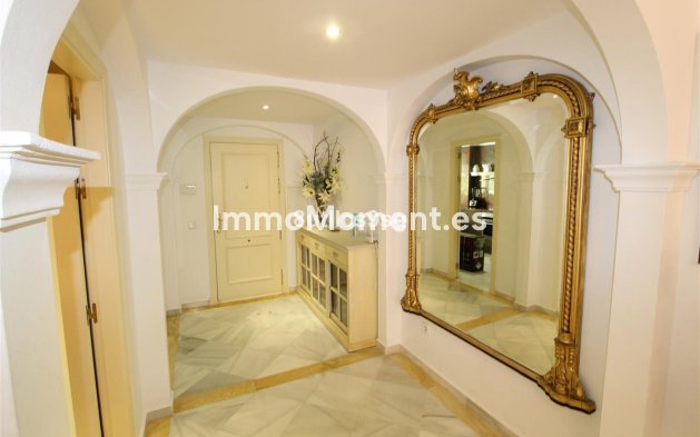 Revente - Appartement - Marbella - Nueva Andalucía