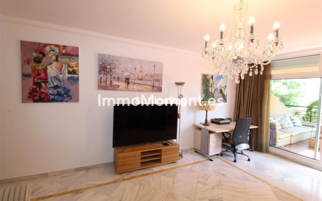 Revente - Appartement - Marbella - Nueva Andalucía