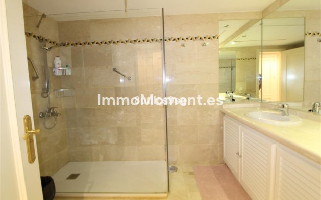 Revente - Appartement - Marbella - Nueva Andalucía