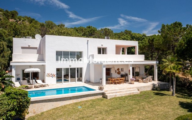 Wiederverkauf - Freistehende Villa - Estepona  - Estepona Centro