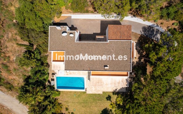 Wiederverkauf - Freistehende Villa - Estepona  - Estepona Centro