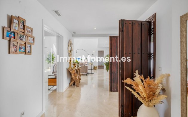 Wiederverkauf - Freistehende Villa - Estepona  - Estepona Centro