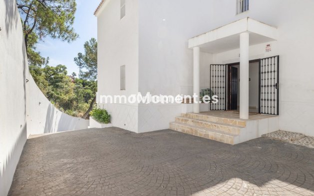 Wiederverkauf - Freistehende Villa - Estepona  - Estepona Centro
