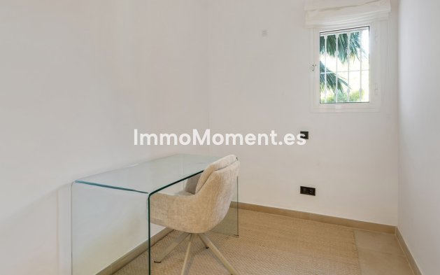 Wiederverkauf - Wohnung - Marbella - Nueva Andalucía
