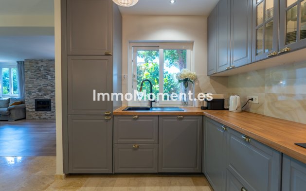 Reventa - Villa independiente - Marbella - Marbesa
