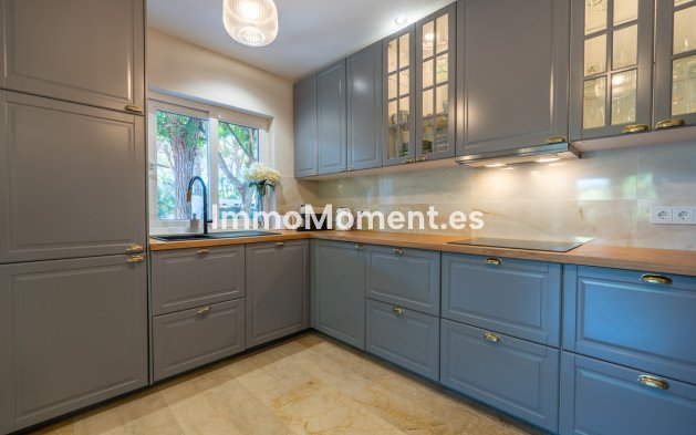 Reventa - Villa independiente - Marbella - Marbesa