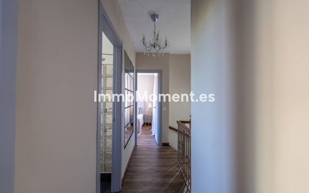 Reventa - Villa independiente - Marbella - Marbesa