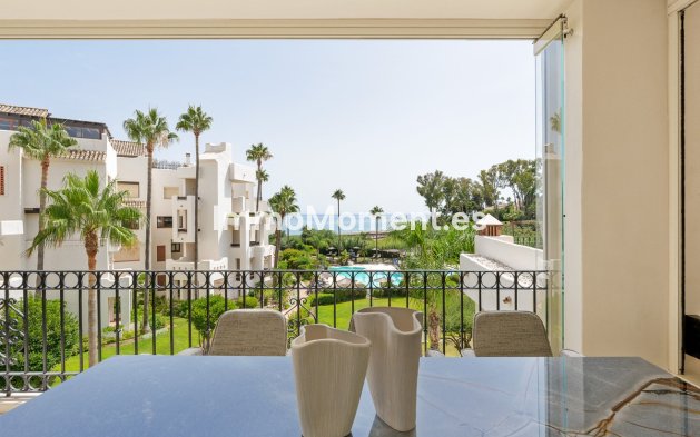 Resale - Apartment - Estepona - Estepona Centro