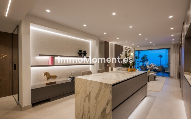 Resale - Apartment - Estepona - Estepona Centro