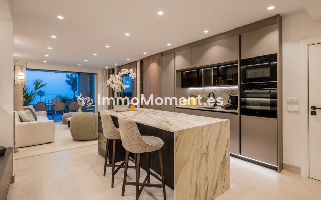 Resale - Apartment - Estepona - Estepona Centro