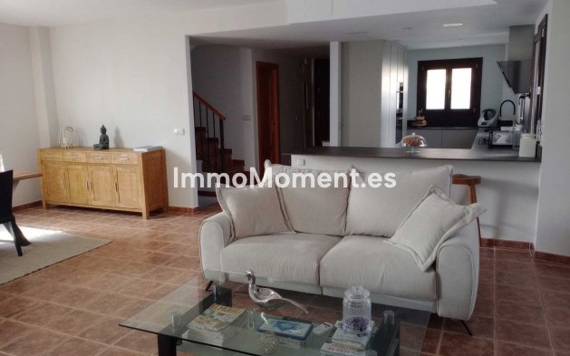 Revente - Maison mitoyenne - El Paraiso - New Golden Mile